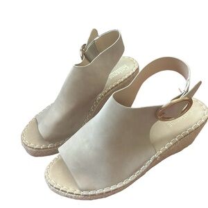 CATHERINE MALANDRINO
Cirkly color sand Wedge
Heel Open Toe Sandals Size 8